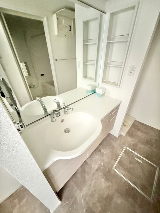 物件内観写真10　(洗面)