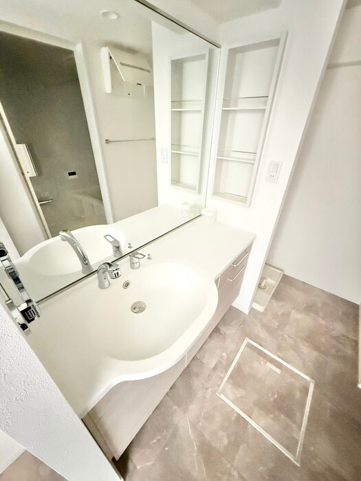 物件内観写真10　(洗面)