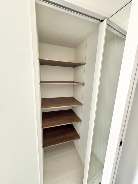 物件内観写真18　(収納)
