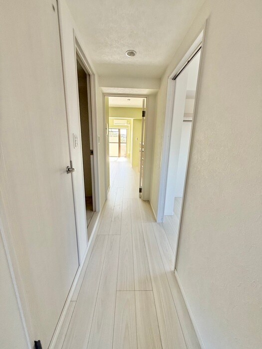 物件内観写真19　(廊下)