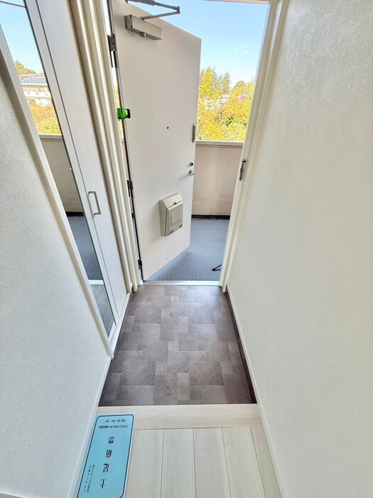 物件内観写真22　(玄関)