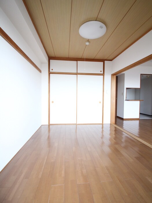 物件内観写真5　(居室)