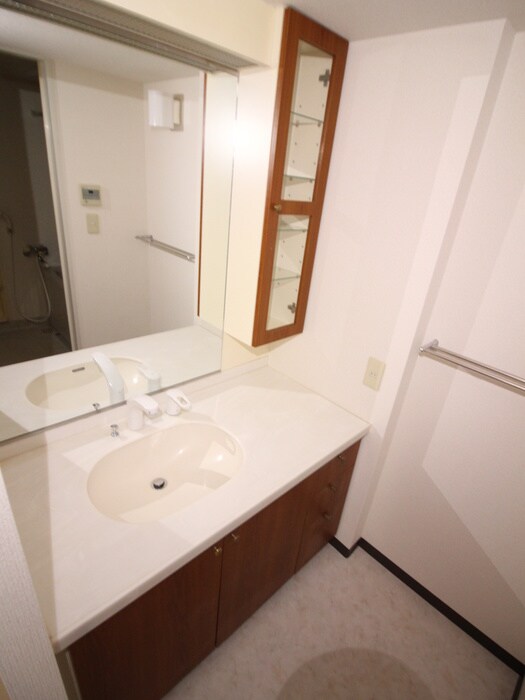 物件内観写真8　(洗面)