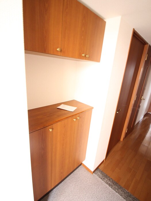 物件内観写真14　(靴箱)