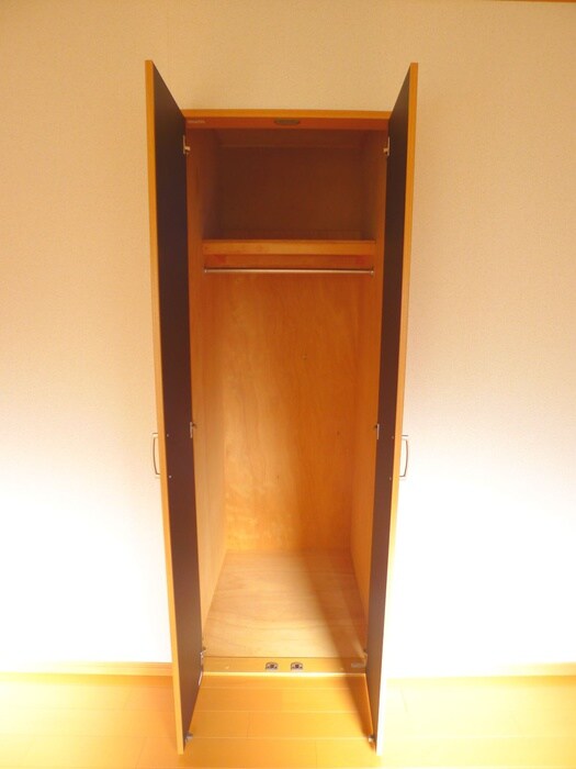 物件内観写真15　(収納)