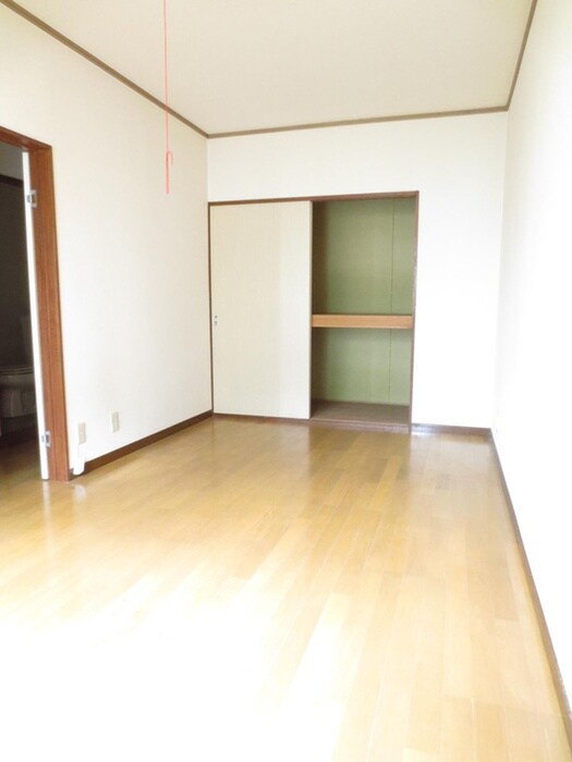 物件内観写真10　(居室)