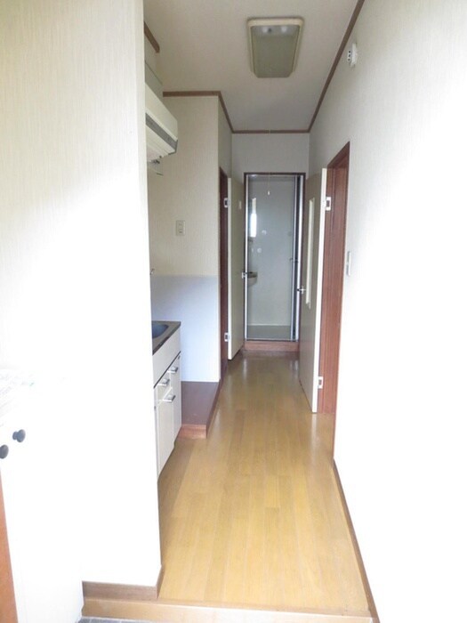 物件内観写真16　(玄関)