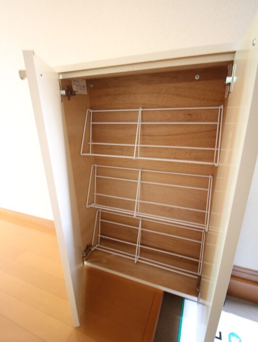 物件内観写真8　(靴箱)