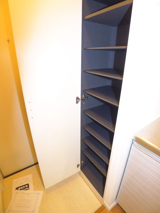 物件内観写真18　(靴箱)