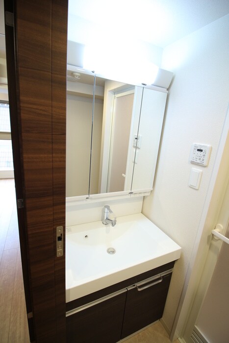 物件内観写真7　(洗面)