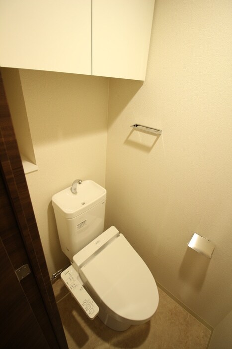 物件内観写真8　(トイレ)