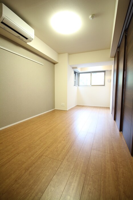 物件内観写真15　(居室)