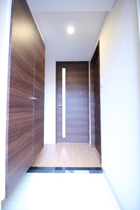 物件内観写真17　(廊下)