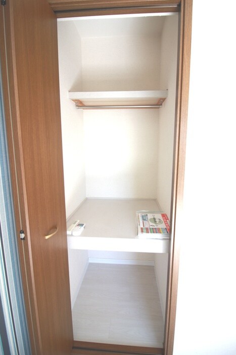 物件内観写真10　(収納)