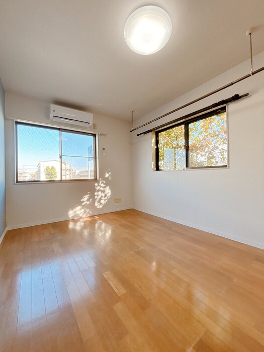 物件内観写真7　(居室)