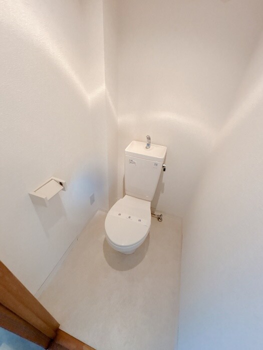 物件内観写真12　(トイレ)