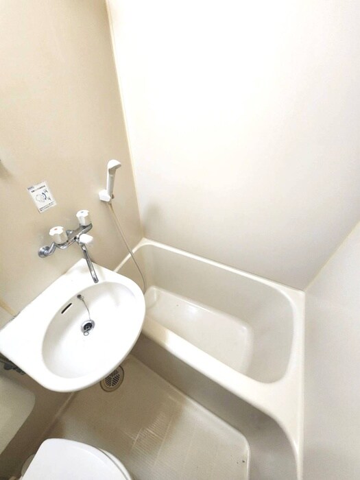 物件内観写真12　(バス／シャワールーム等)