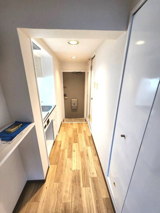 物件内観写真19　(廊下)