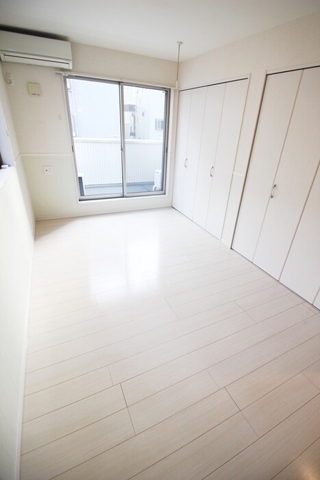 物件内観写真11　(居室)