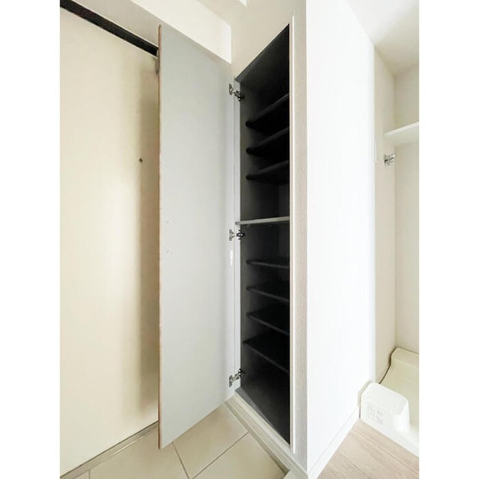 物件内観写真15　(靴箱)