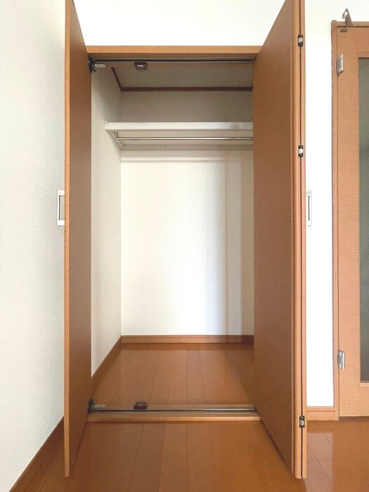物件内観写真12　(収納)