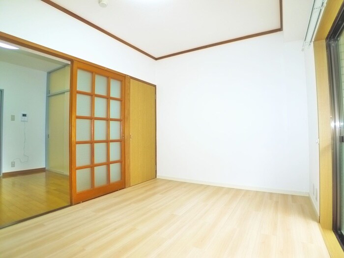 物件内観写真6　(居室)