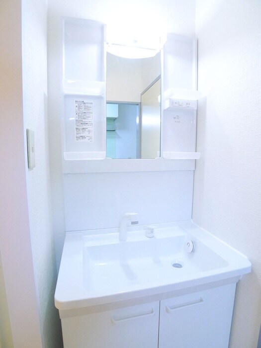 物件内観写真8　(洗面)