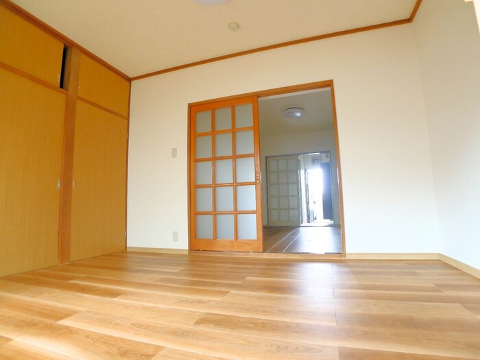 物件内観写真10　(居室)