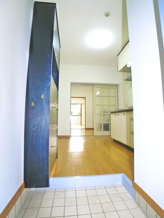 物件内観写真13　(廊下)