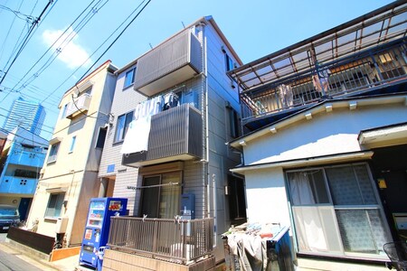 Pana Maison（ﾊﾟﾅﾒｿﾞﾝ）外観写真