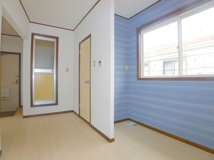 物件内観写真9　(居室)