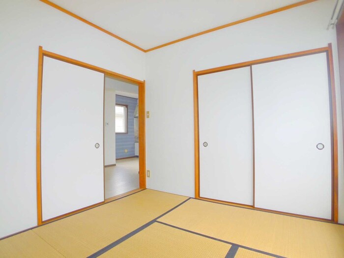 物件内観写真12　(居室)