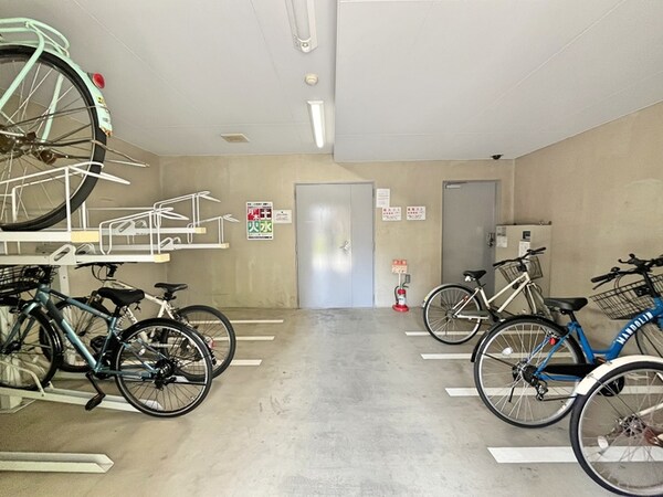 駐輪場
