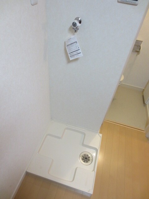 物件内観写真11　(洗濯機置場)