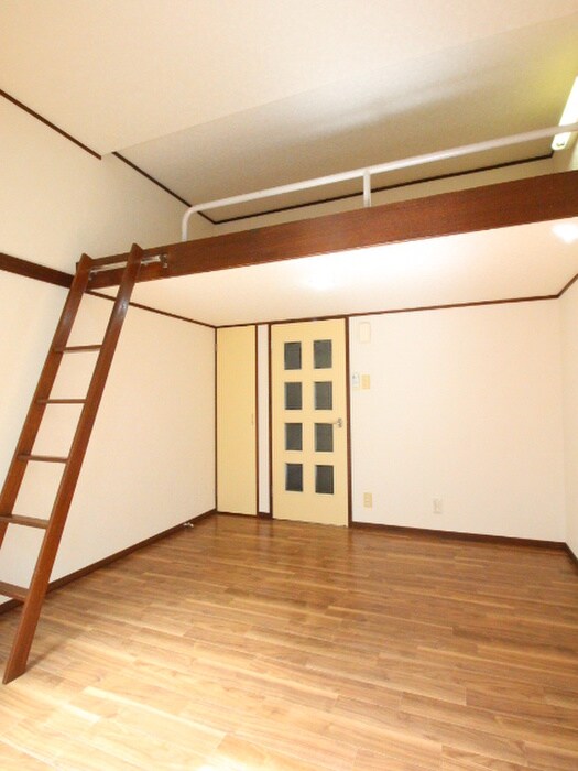 物件内観写真8　(居室)