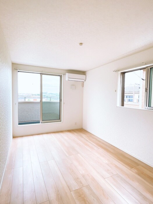 物件内観写真15　(居室)