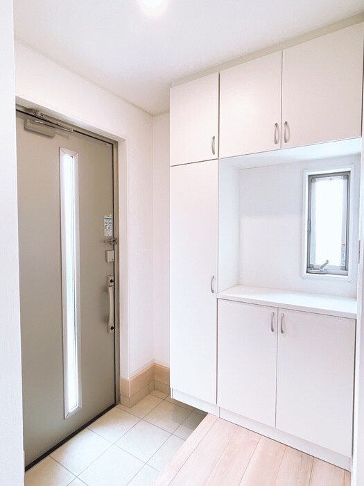 物件内観写真19　(玄関)