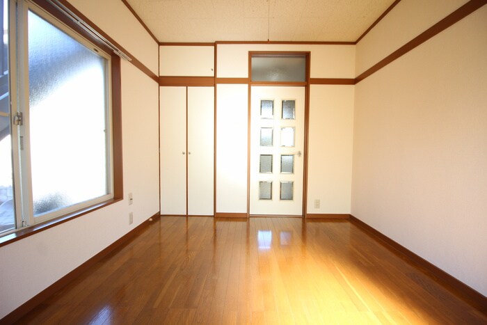 物件内観写真9　(居室)