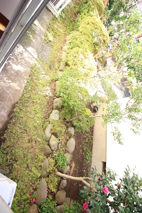 物件内観写真15　(室内からの展望)