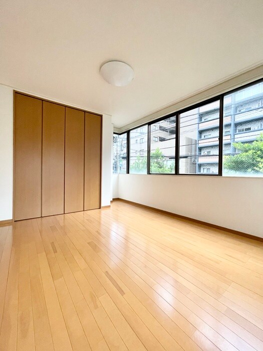 物件内観写真6　(居室)