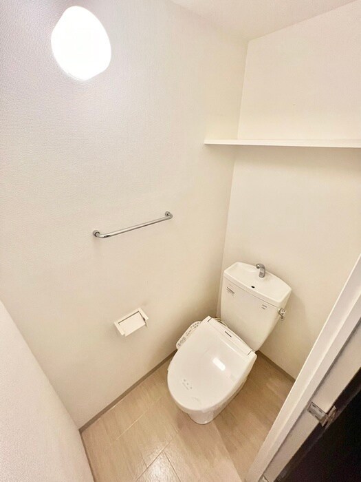 物件内観写真12　(トイレ)