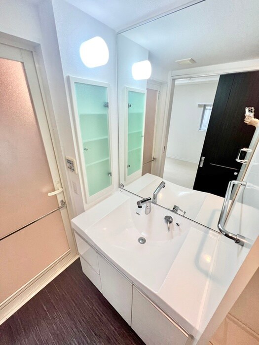 物件内観写真13　(洗面)