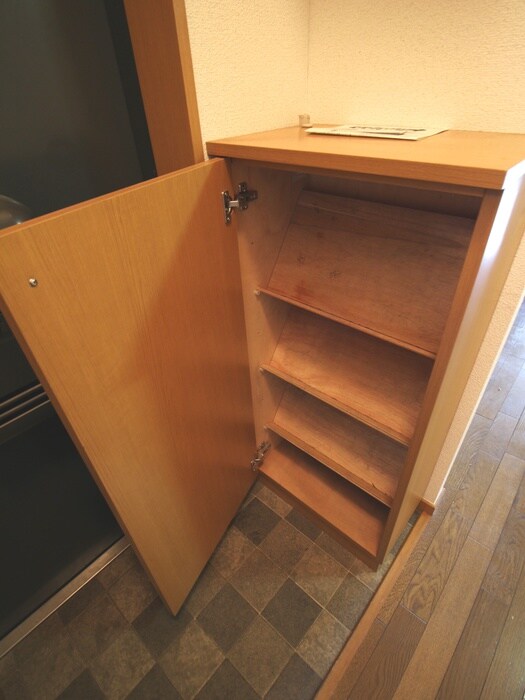 物件内観写真14　(靴箱)