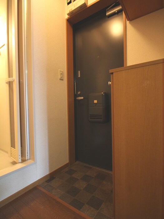 物件内観写真17　(玄関)