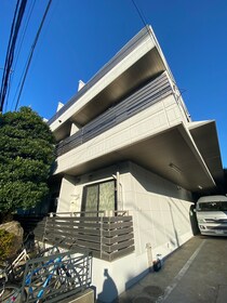 パインハウスの外観写真