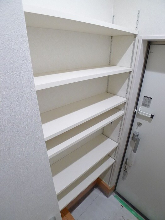 物件内観写真17　(靴箱)