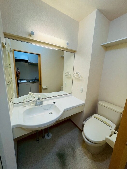 物件内観写真11　(洗面)