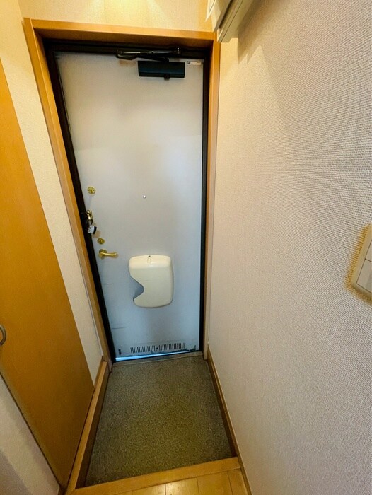 物件内観写真15　(玄関)