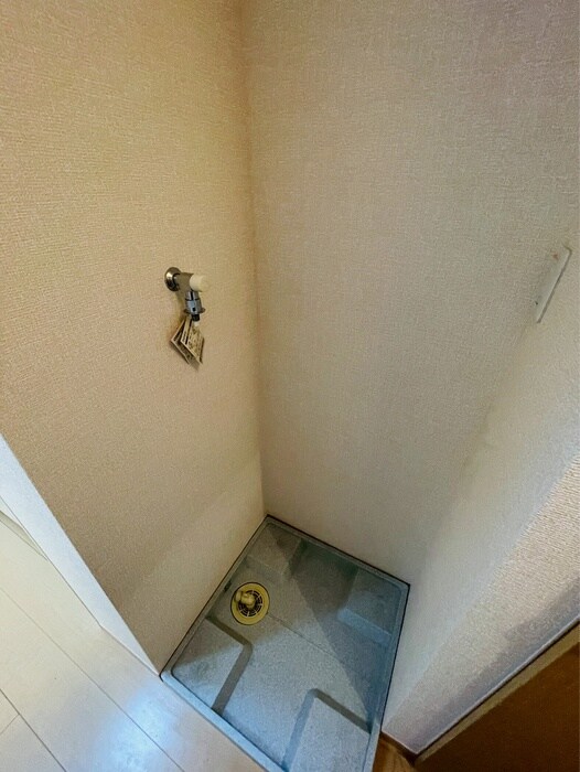 物件内観写真20　(洗濯機置場)