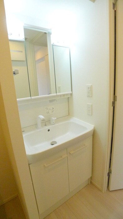 物件内観写真12　(洗面)